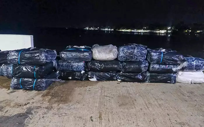 Navy seizes over 1,270kg of smuggled Kendu leaves in Kalaaru seas