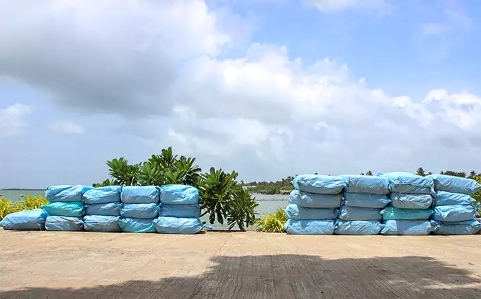 Navy seizes haul of smuggled consignment at Kudawa beach, Kalpitiya