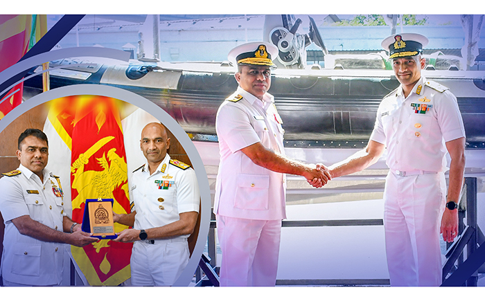 ඡායාරූපය- ශ්‍රි ලංකා නාවික හමුදාව වෙත ඉන්දීය නාවික හමුදාව වෙතින් රිබ් යාත්‍රාවක්