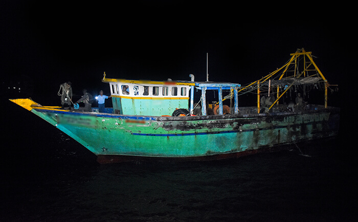 Navy seizes an Indian fishing boat poaching in island waters, north of Mannar