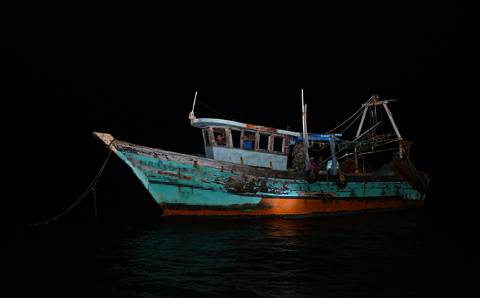 Navy seizes an Indian fishing boat poaching in north of Mannar seas